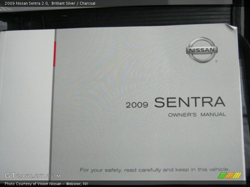 Brilliant Silver / Charcoal 2009 Nissan Sentra 2.0