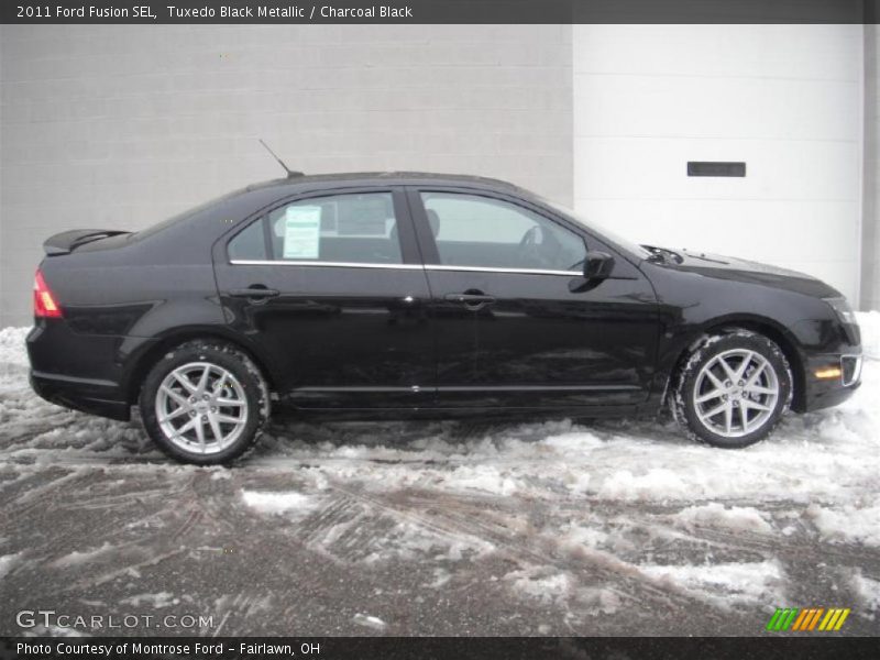 Tuxedo Black Metallic / Charcoal Black 2011 Ford Fusion SEL