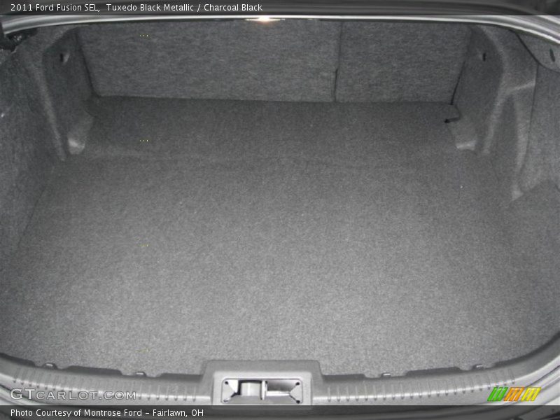 Tuxedo Black Metallic / Charcoal Black 2011 Ford Fusion SEL