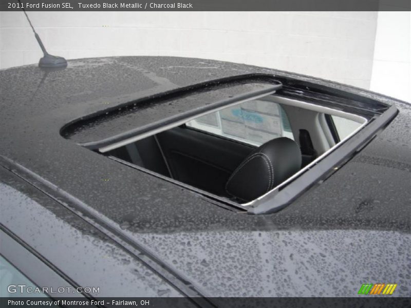 Sunroof of 2011 Fusion SEL