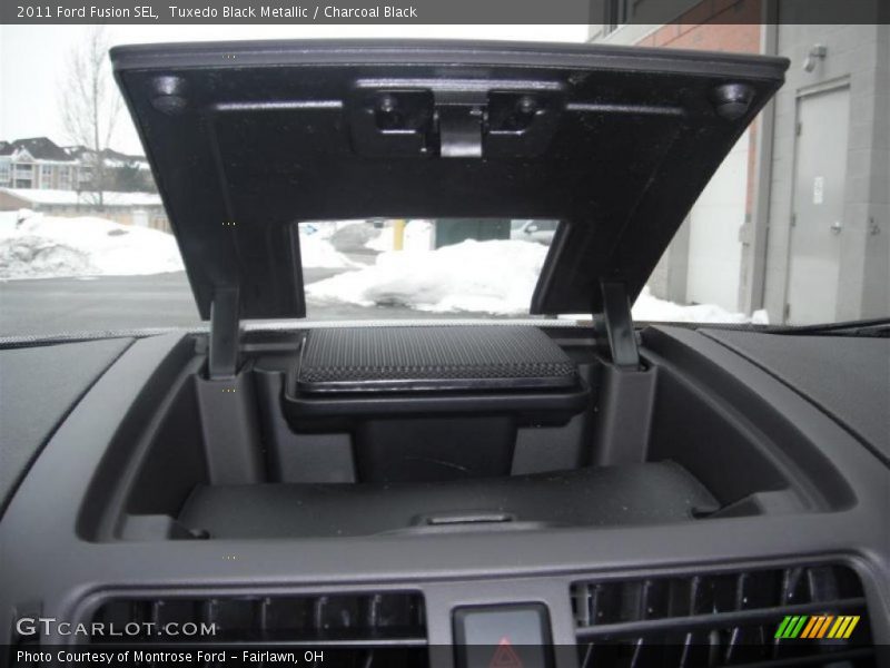Tuxedo Black Metallic / Charcoal Black 2011 Ford Fusion SEL