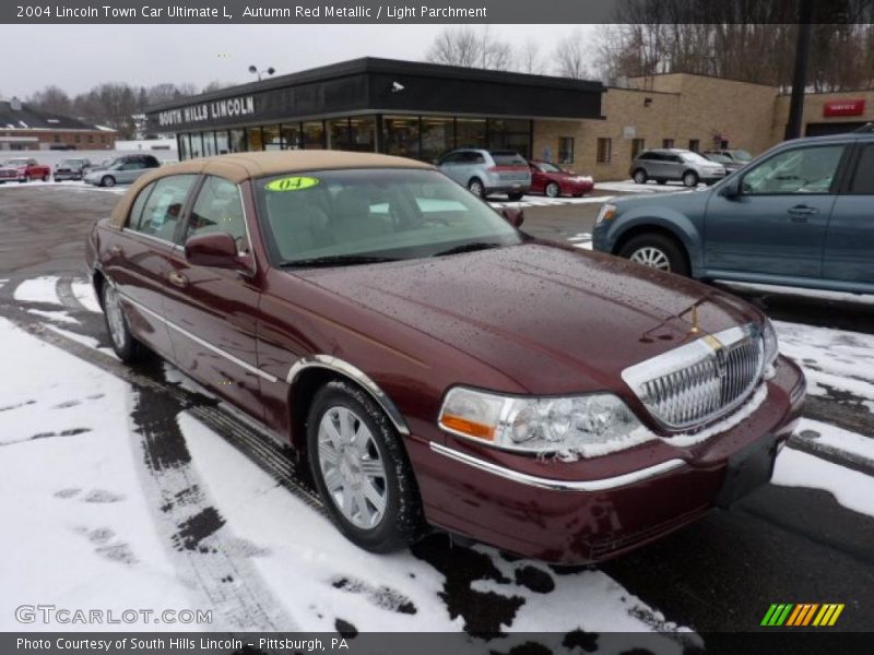 Autumn Red Metallic / Light Parchment 2004 Lincoln Town Car Ultimate L