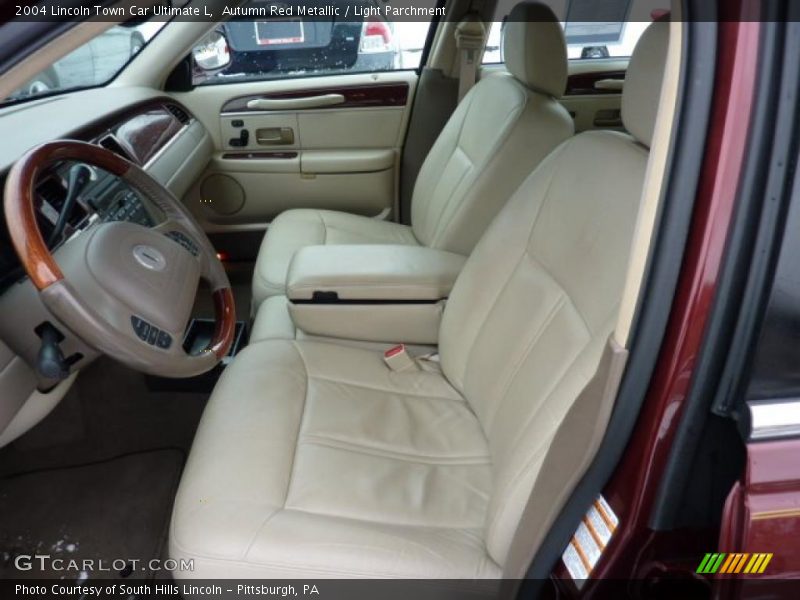  2004 Town Car Ultimate L Light Parchment Interior
