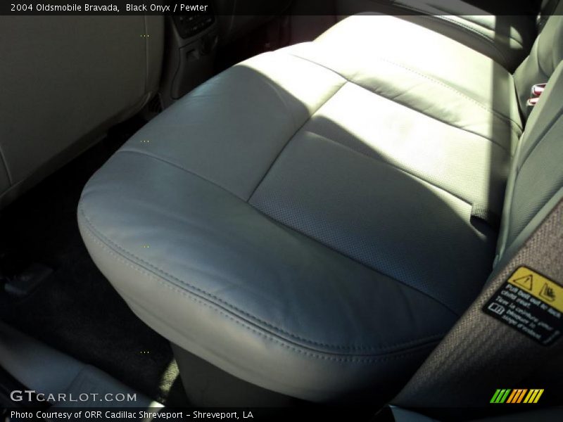 Black Onyx / Pewter 2004 Oldsmobile Bravada