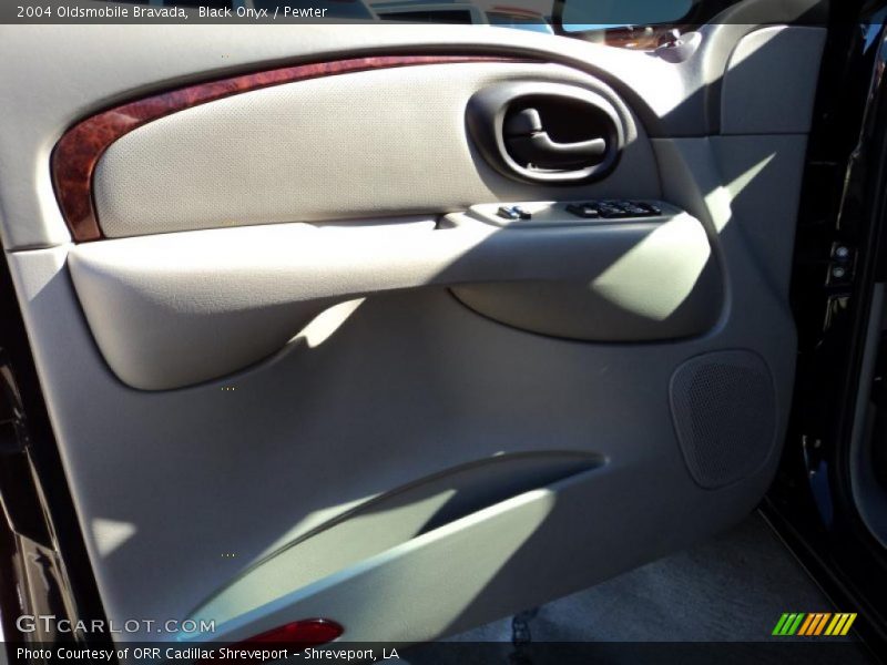 Black Onyx / Pewter 2004 Oldsmobile Bravada