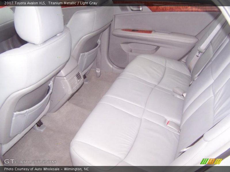 Titanium Metallic / Light Gray 2007 Toyota Avalon XLS