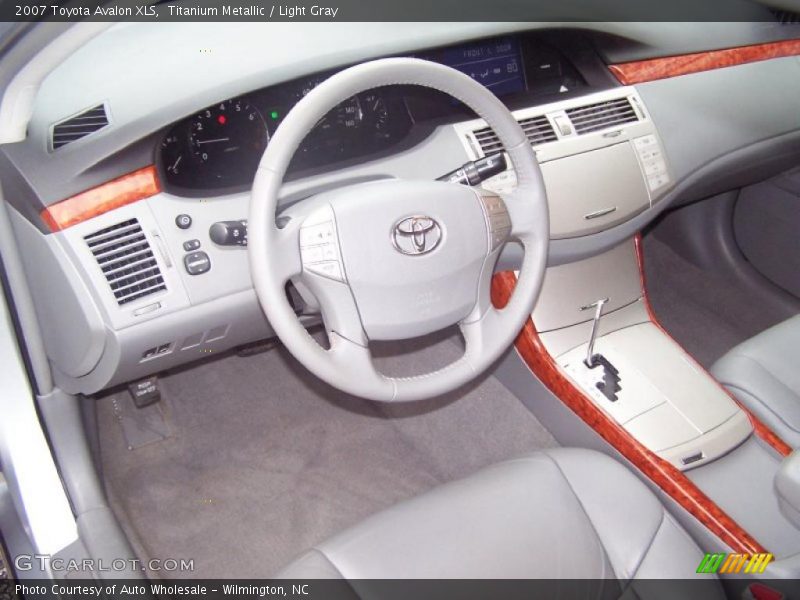 Titanium Metallic / Light Gray 2007 Toyota Avalon XLS