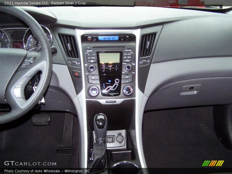 Radiant Silver / Gray 2011 Hyundai Sonata GLS