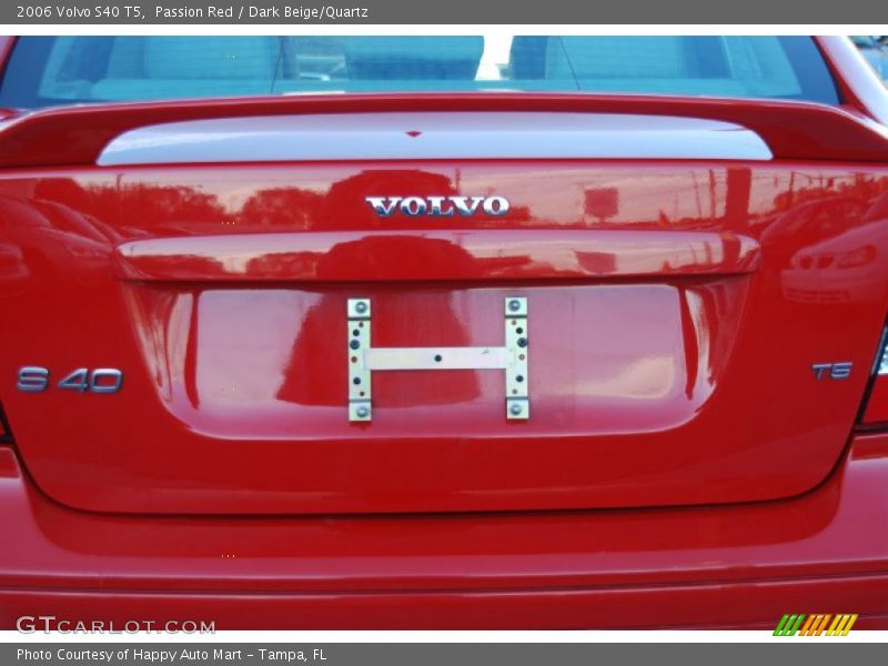 Passion Red / Dark Beige/Quartz 2006 Volvo S40 T5