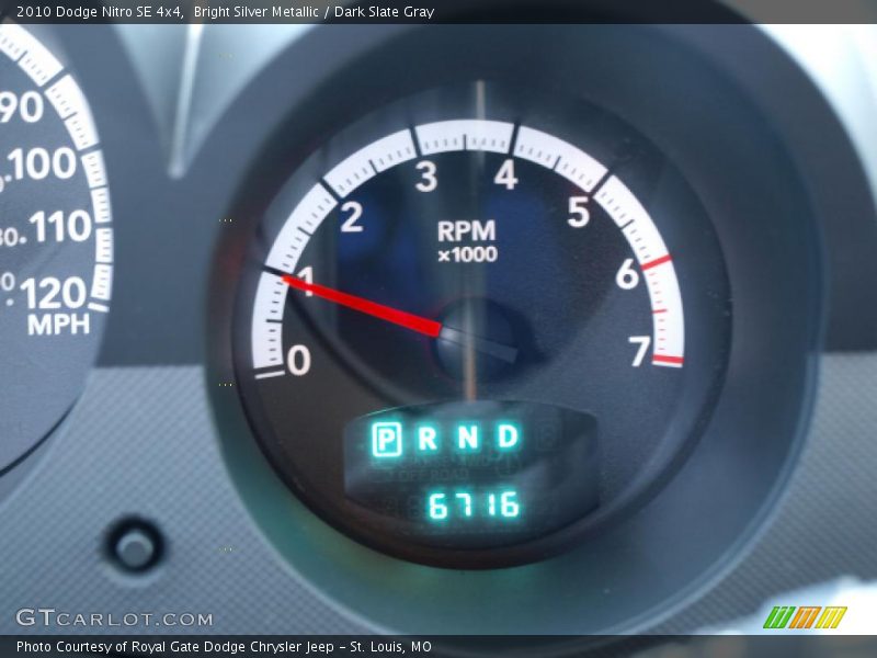 Bright Silver Metallic / Dark Slate Gray 2010 Dodge Nitro SE 4x4