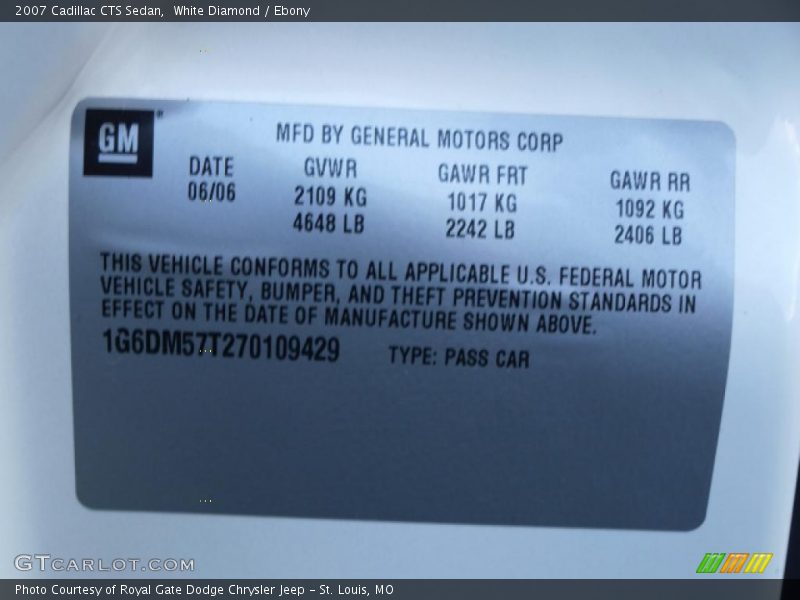 White Diamond / Ebony 2007 Cadillac CTS Sedan