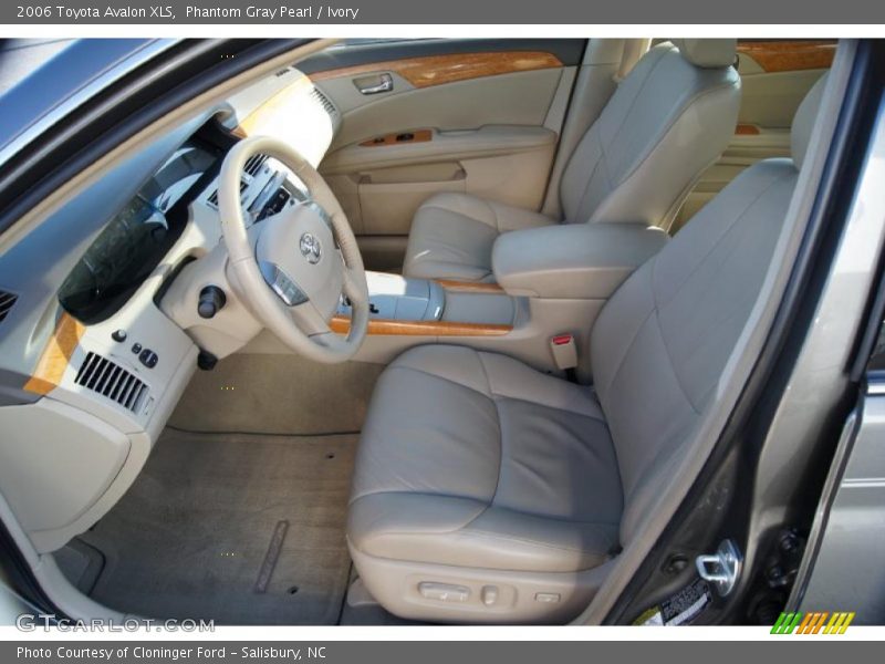 Phantom Gray Pearl / Ivory 2006 Toyota Avalon XLS