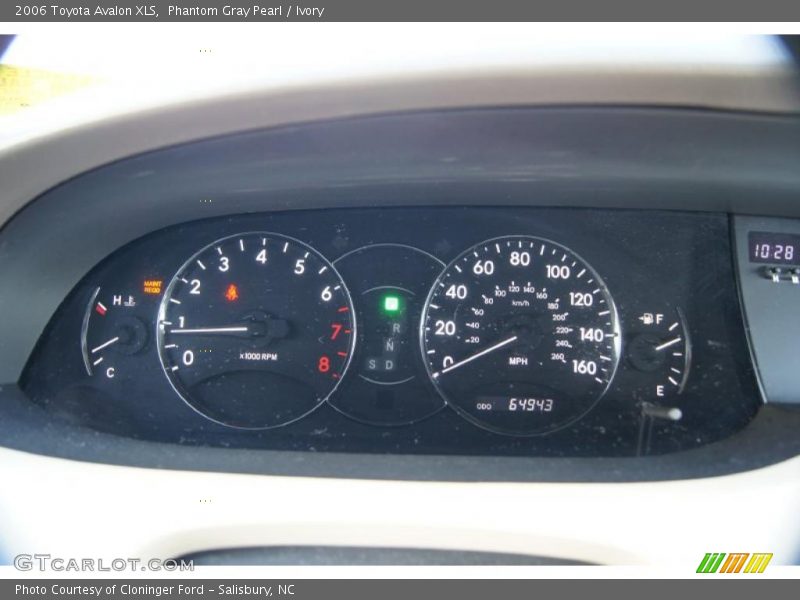 Phantom Gray Pearl / Ivory 2006 Toyota Avalon XLS