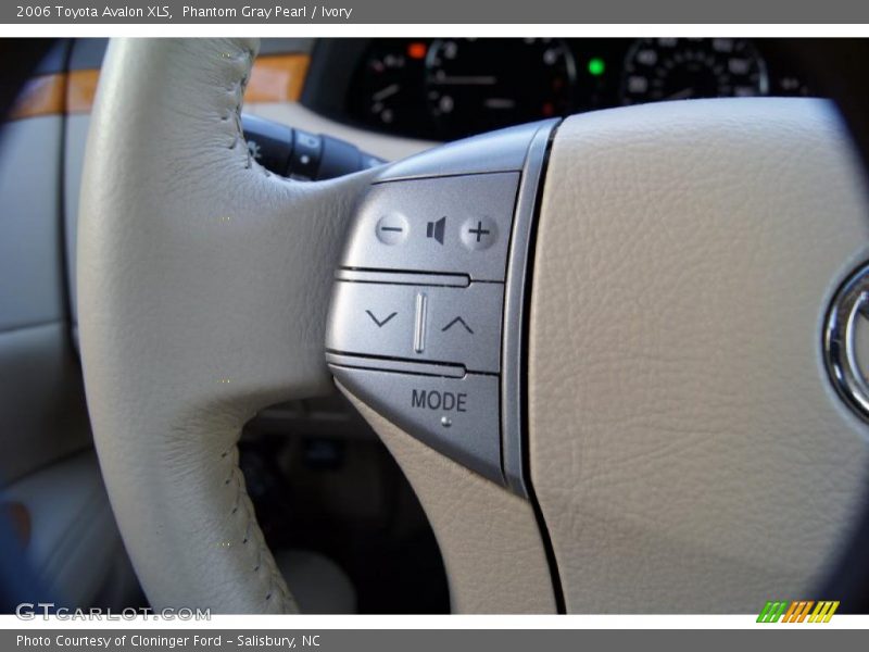 Phantom Gray Pearl / Ivory 2006 Toyota Avalon XLS