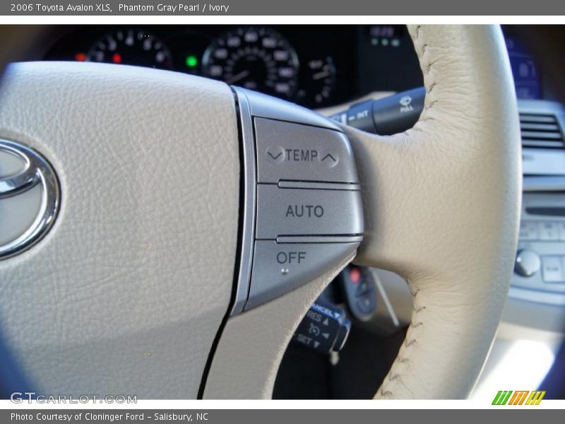Phantom Gray Pearl / Ivory 2006 Toyota Avalon XLS