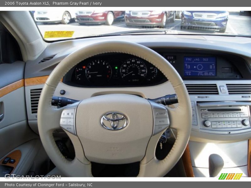 Phantom Gray Pearl / Ivory 2006 Toyota Avalon XLS