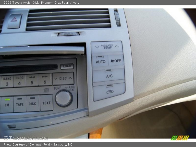 Phantom Gray Pearl / Ivory 2006 Toyota Avalon XLS