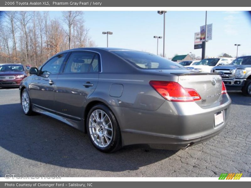 Phantom Gray Pearl / Ivory 2006 Toyota Avalon XLS