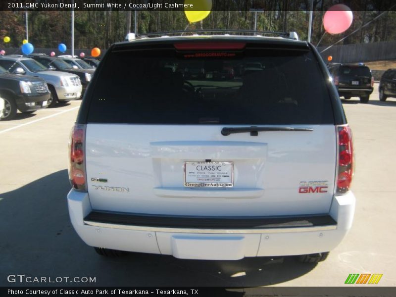 Summit White / Cocoa/Light Cashmere 2011 GMC Yukon Denali