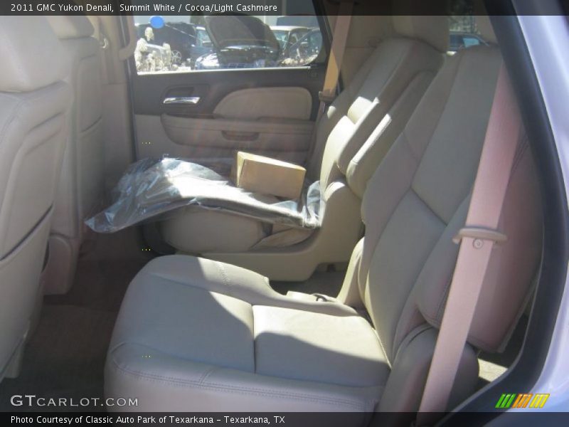 Summit White / Cocoa/Light Cashmere 2011 GMC Yukon Denali
