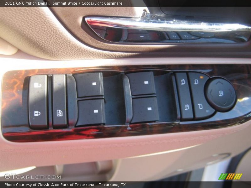 Summit White / Cocoa/Light Cashmere 2011 GMC Yukon Denali