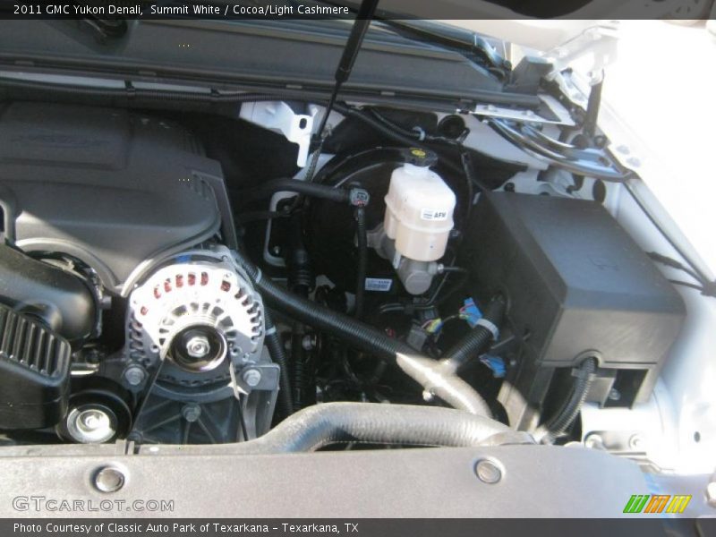 Summit White / Cocoa/Light Cashmere 2011 GMC Yukon Denali