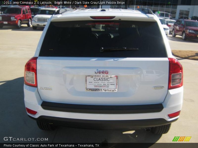 Bright White / Dark Slate Gray/Light Pebble Beige 2011 Jeep Compass 2.0 Latitude