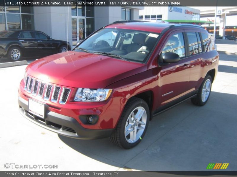 Front 3/4 View of 2011 Compass 2.4 Limited