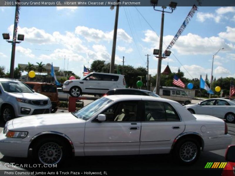 Vibrant White Clearcoat / Medium Parchment 2001 Mercury Grand Marquis GS