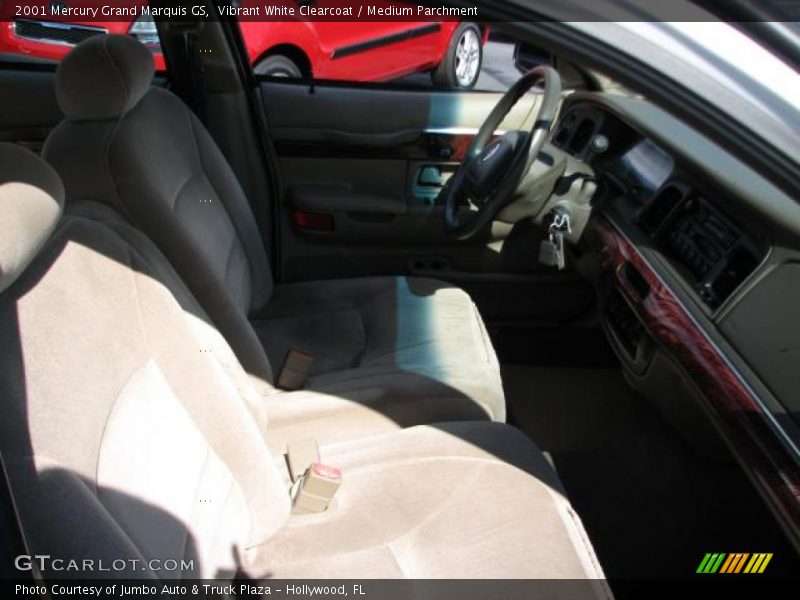 Vibrant White Clearcoat / Medium Parchment 2001 Mercury Grand Marquis GS