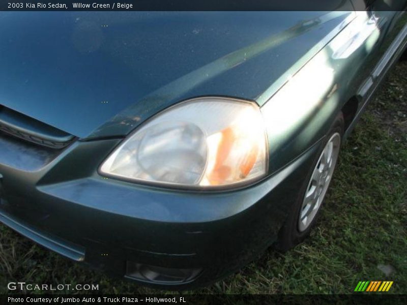 Willow Green / Beige 2003 Kia Rio Sedan