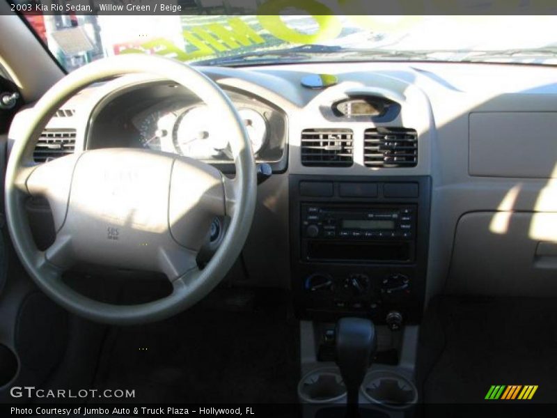 Willow Green / Beige 2003 Kia Rio Sedan