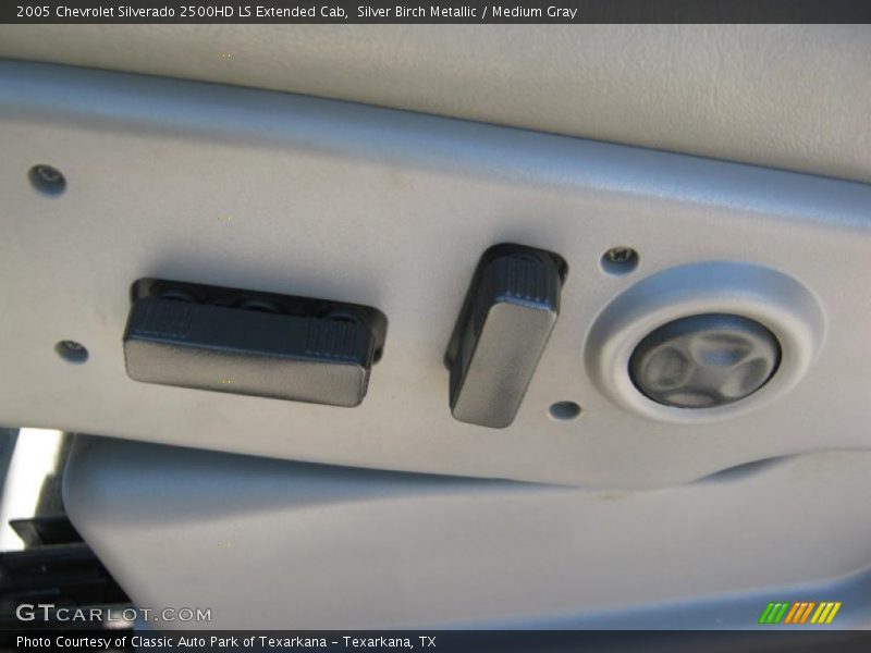 Silver Birch Metallic / Medium Gray 2005 Chevrolet Silverado 2500HD LS Extended Cab