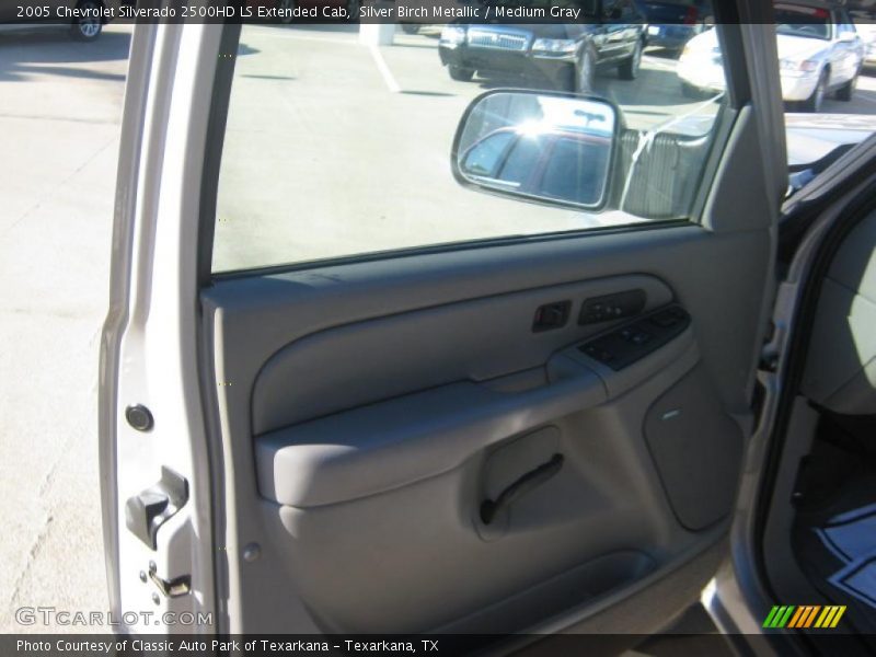 Silver Birch Metallic / Medium Gray 2005 Chevrolet Silverado 2500HD LS Extended Cab