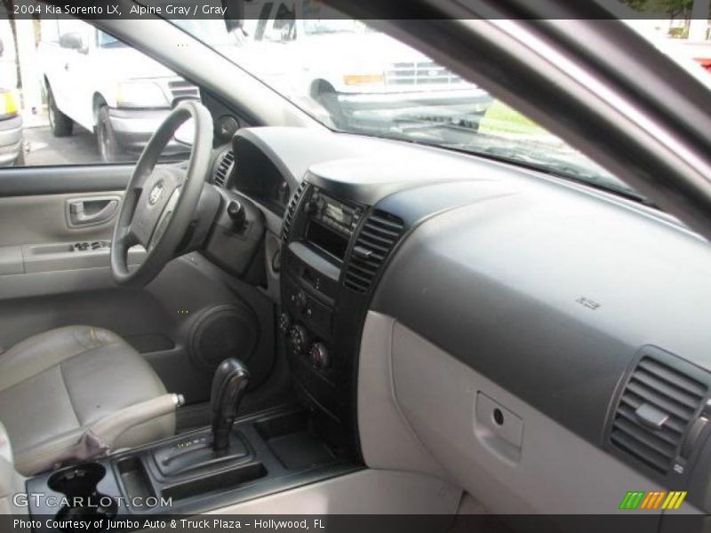 Alpine Gray / Gray 2004 Kia Sorento LX
