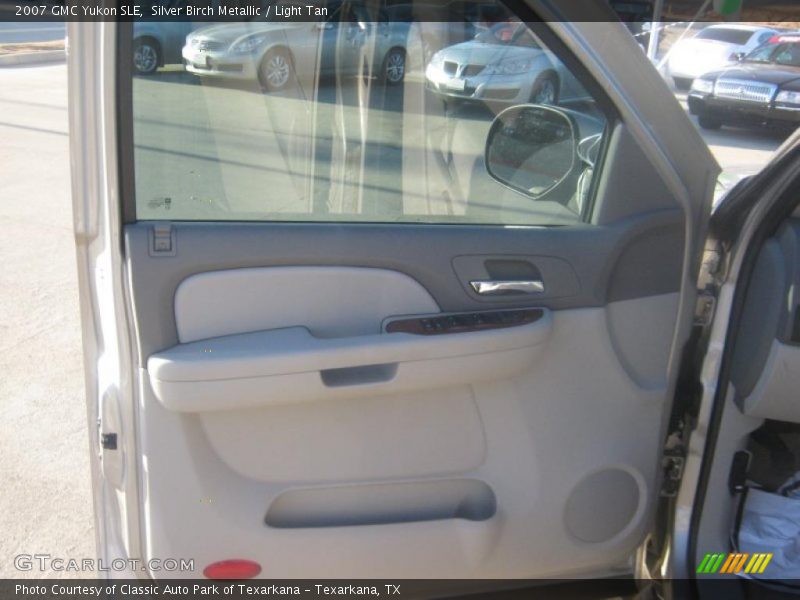 Silver Birch Metallic / Light Tan 2007 GMC Yukon SLE
