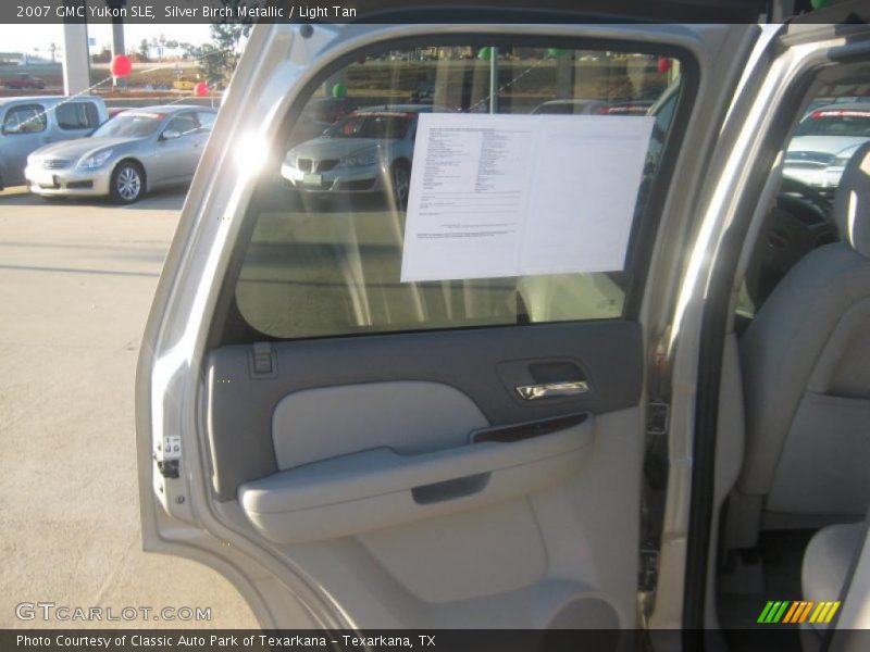 Silver Birch Metallic / Light Tan 2007 GMC Yukon SLE