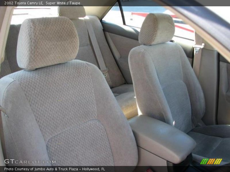 Super White / Taupe 2002 Toyota Camry LE