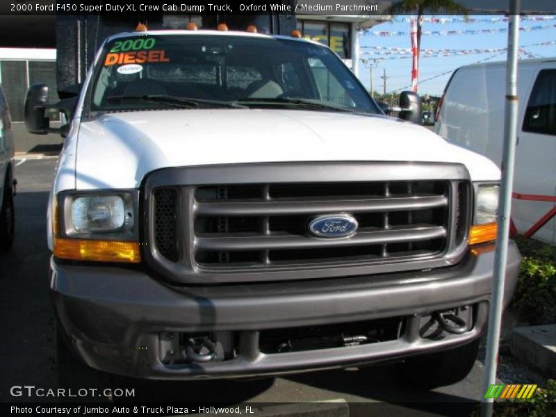 Oxford White / Medium Parchment 2000 Ford F450 Super Duty XL Crew Cab Dump Truck