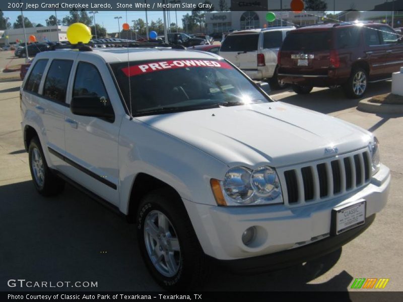 Stone White / Medium Slate Gray 2007 Jeep Grand Cherokee Laredo