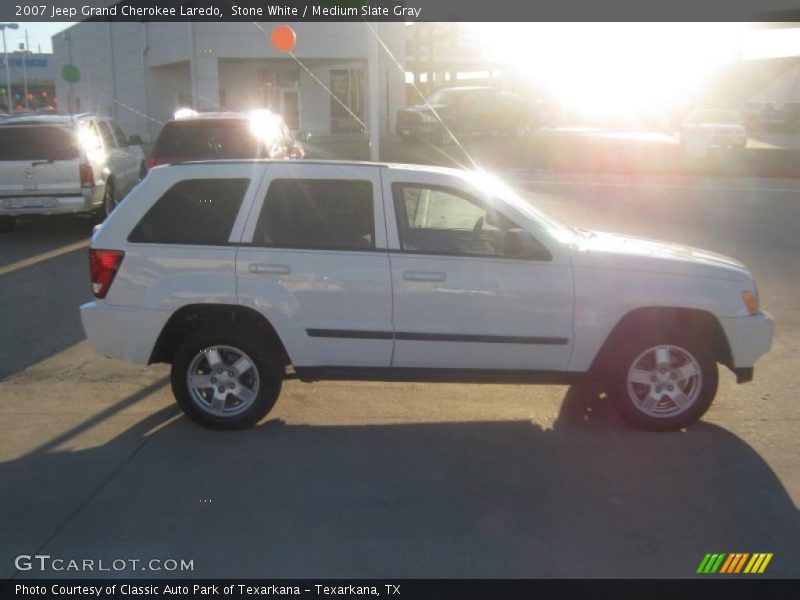 Stone White / Medium Slate Gray 2007 Jeep Grand Cherokee Laredo