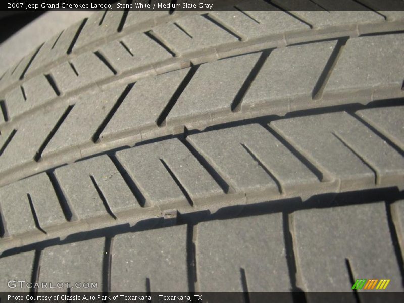 Stone White / Medium Slate Gray 2007 Jeep Grand Cherokee Laredo