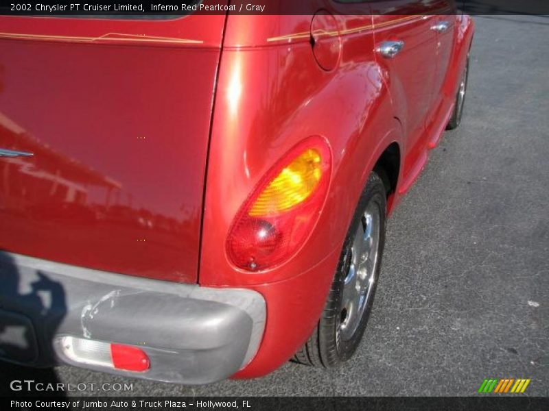 Inferno Red Pearlcoat / Gray 2002 Chrysler PT Cruiser Limited