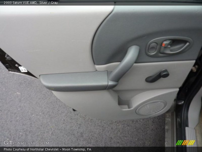Silver / Gray 2003 Saturn VUE AWD