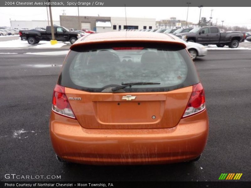Spicy Orange / Gray 2004 Chevrolet Aveo Hatchback