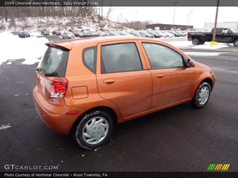 Spicy Orange / Gray 2004 Chevrolet Aveo Hatchback