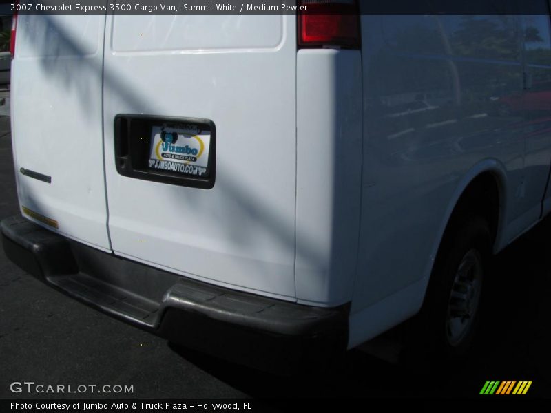 Summit White / Medium Pewter 2007 Chevrolet Express 3500 Cargo Van