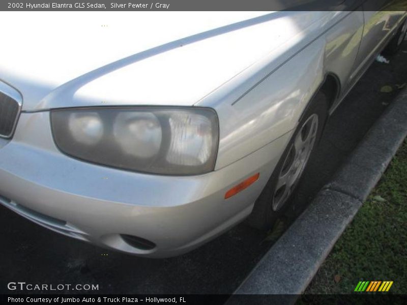 Silver Pewter / Gray 2002 Hyundai Elantra GLS Sedan