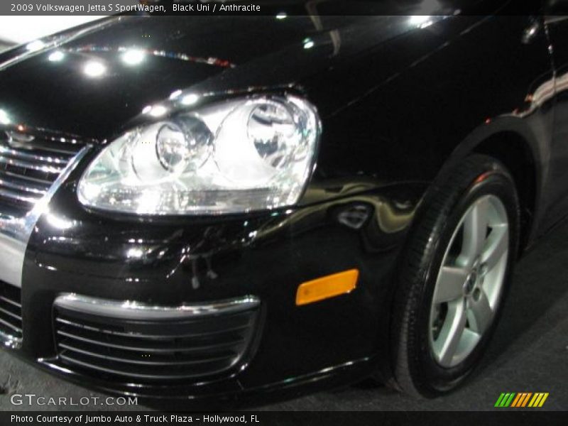 Black Uni / Anthracite 2009 Volkswagen Jetta S SportWagen