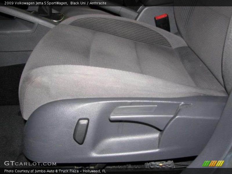 Black Uni / Anthracite 2009 Volkswagen Jetta S SportWagen